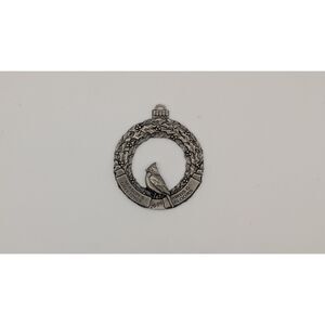 2006 Birds And Bloom Season's Greeting Cardinal Wreath Pewter Christmas Ornament